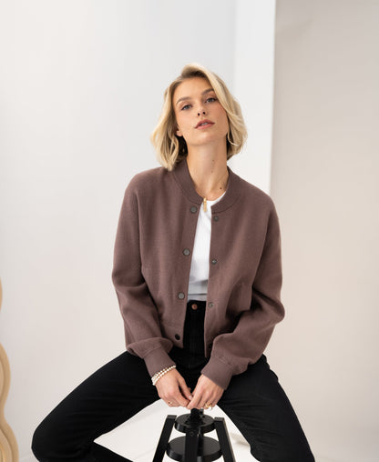 Bruna chaqueta bomber corta