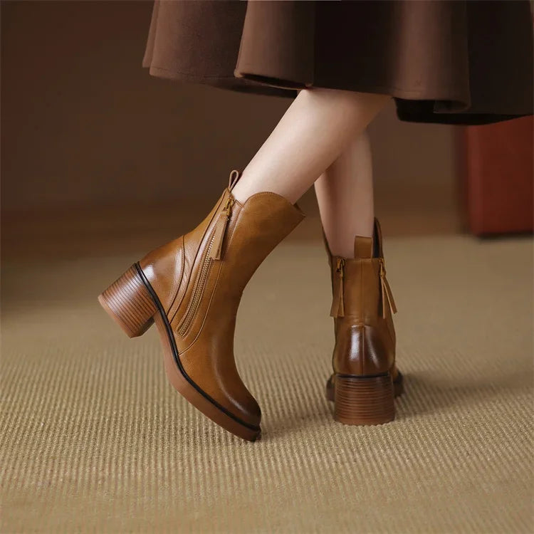 Botines Elegantes con Tacón